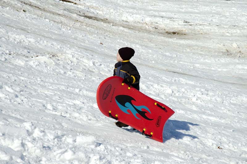 2005-03-12_0011_Snow Sleding