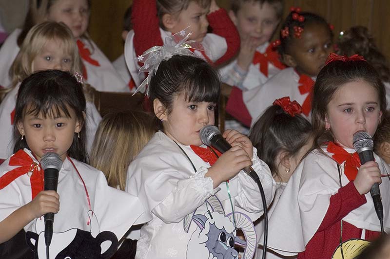 2005-12-16_0028_Keren Christmas