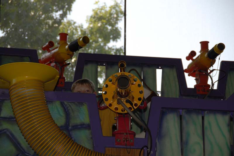 0033_D200_6 Flags