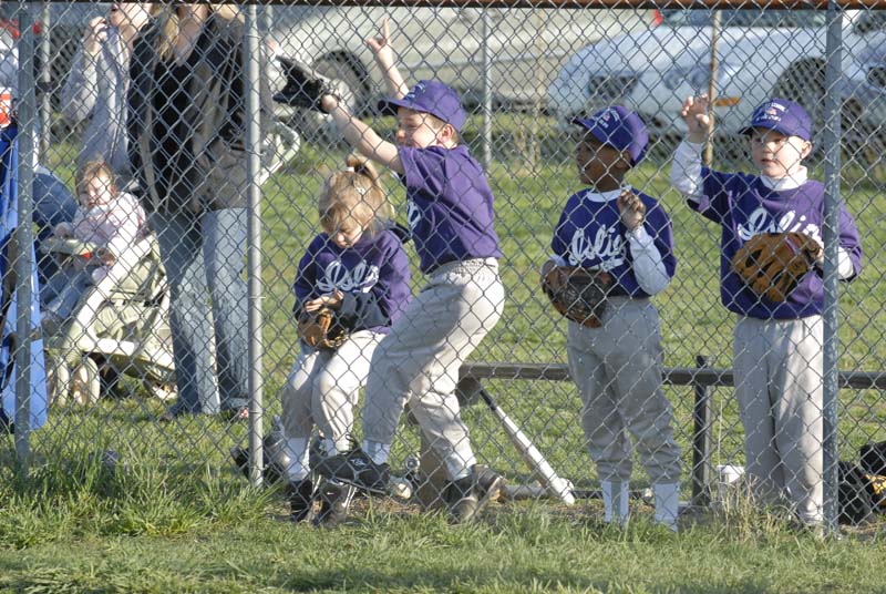 2006-04-27_0003_D200_Gregory Tball