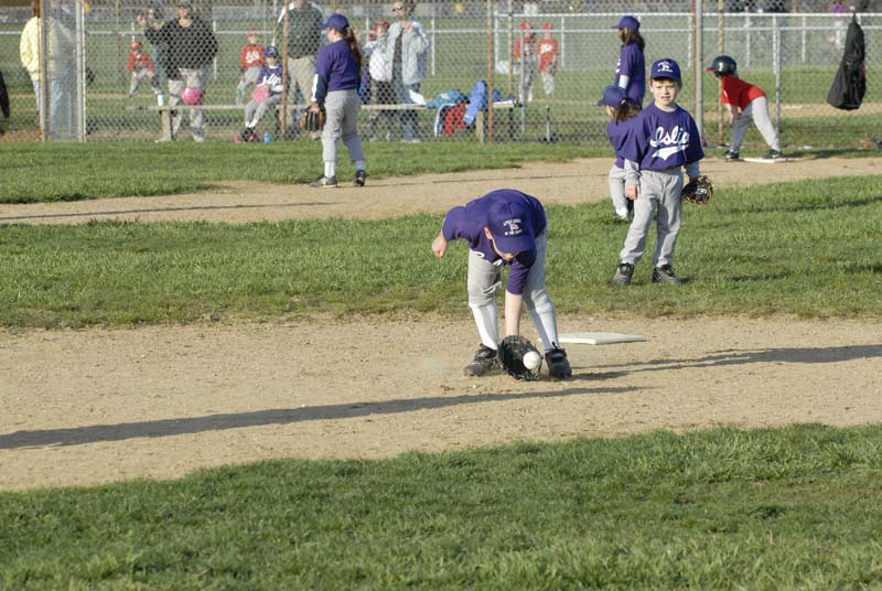 2006-04-27_0015_D200_Gregory Tball