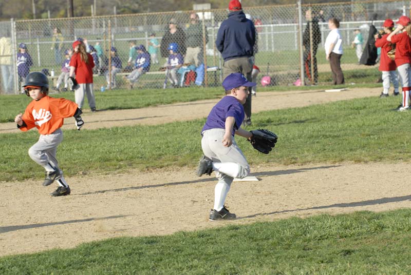 2006-04-27_0034_D200_Gregory Tball