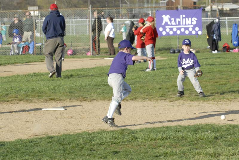 2006-04-27_0035_D200_Gregory Tball