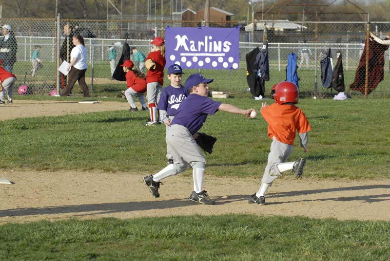 2006-04-27_0037_D200_Gregory Tball