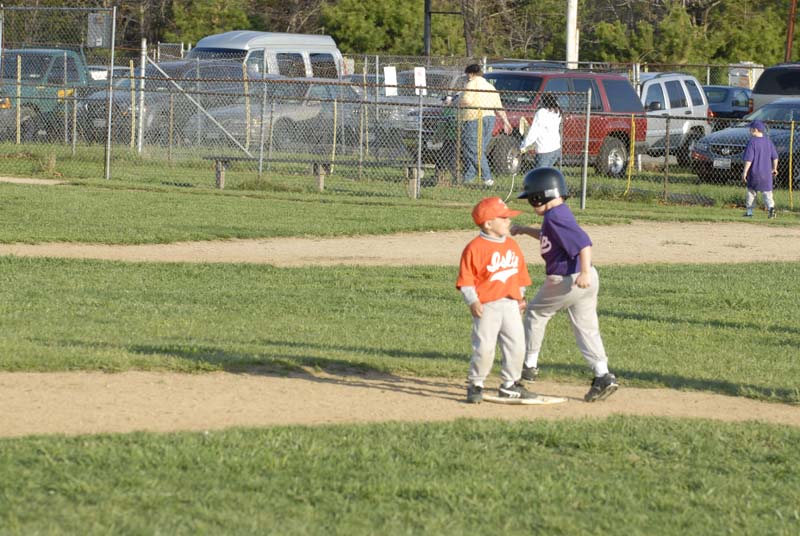 2006-04-27_0044_D200_Gregory Tball