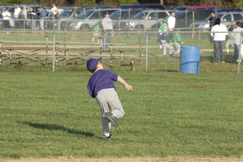 2006-04-27_0064_D200_Gregory Tball