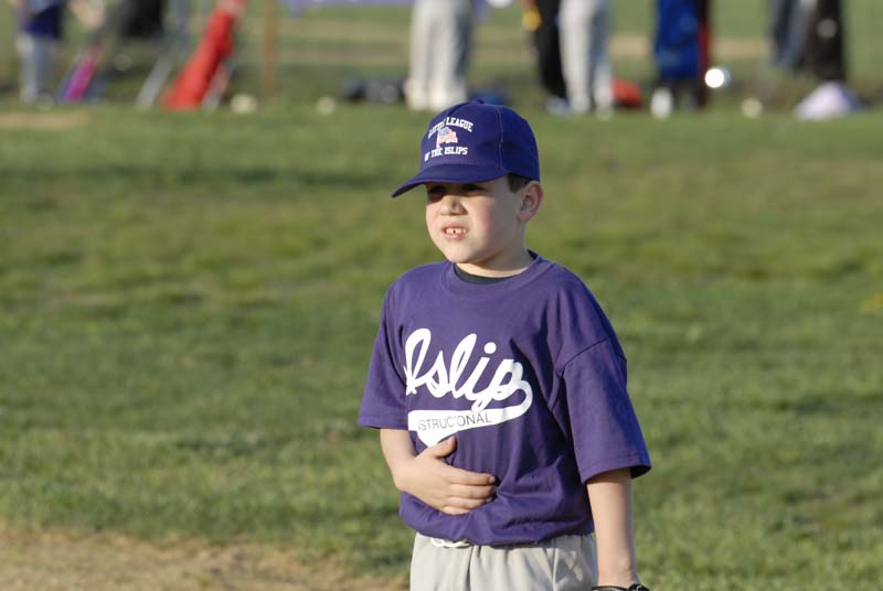 2006-04-27_0084_D200_Gregory Tball