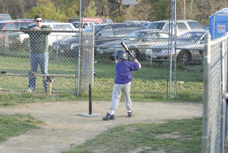 2006-04-27_0096_D200_Gregory Tball