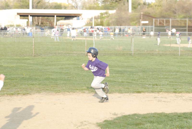 2006-04-27_0120_D200_Gregory Tball