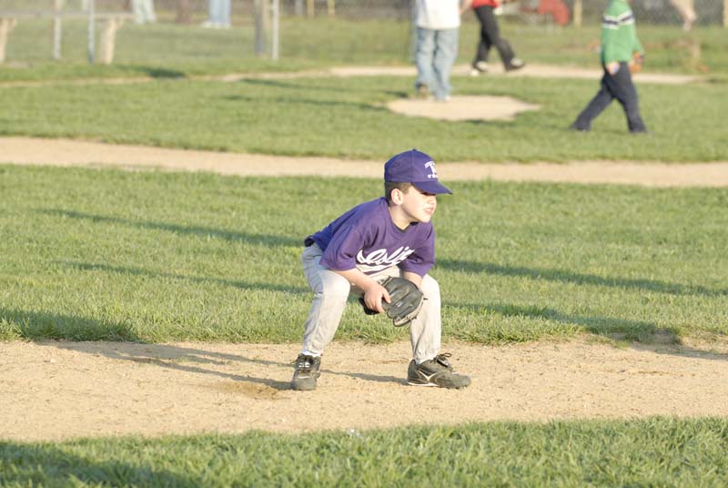 2006-04-27_0123_D200_Gregory Tball