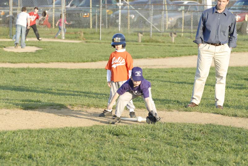 2006-04-27_0127_D200_Gregory Tball
