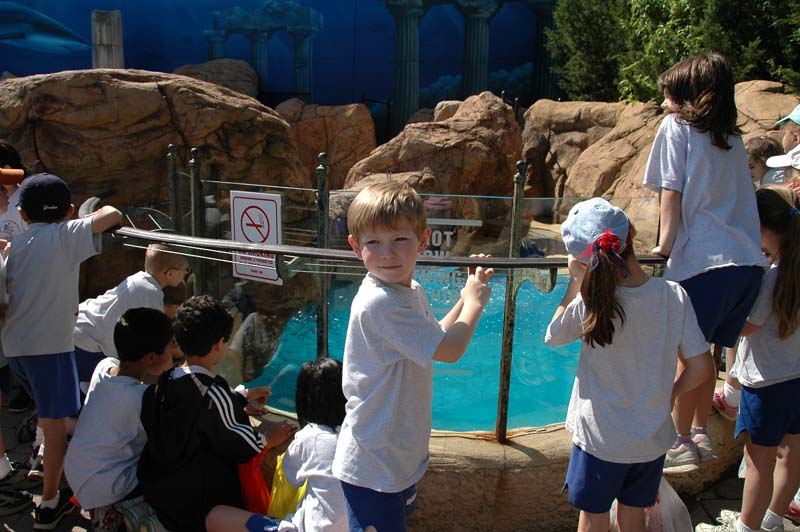 2006-06-16_0006__Andrewfieldtripaquarium