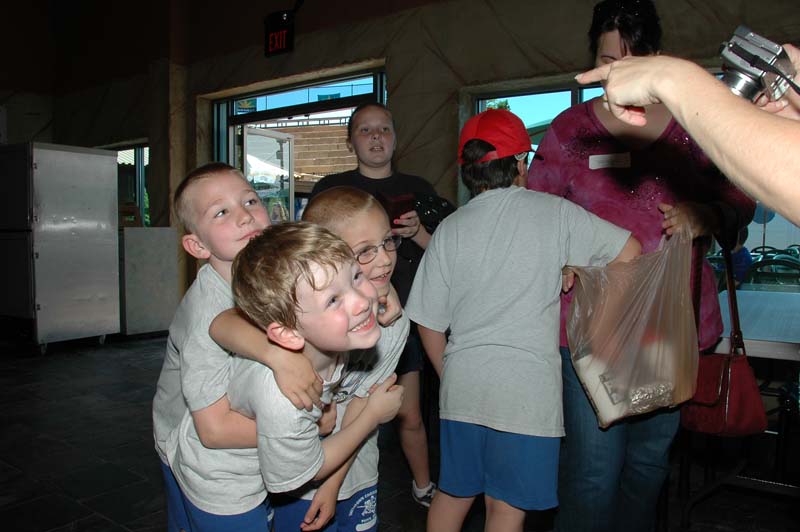 2006-06-16_0061__Andrewfieldtripaquarium