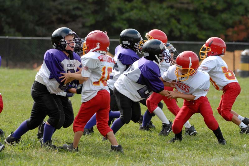 0018_D200_Gregory Football