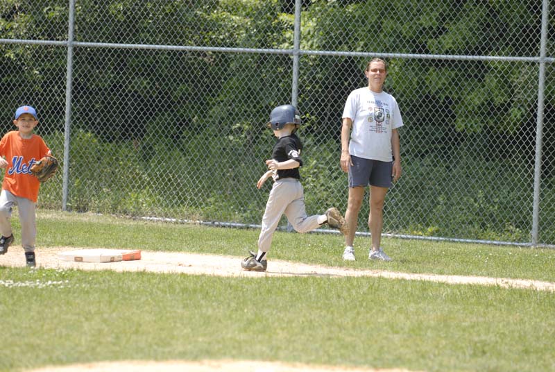 2007-06-02_0211_Andrew Baseball