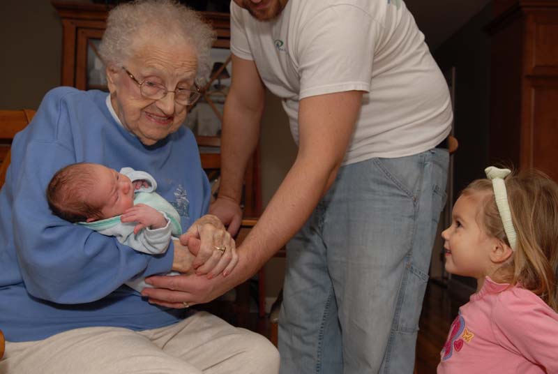 20071110_023_Ryan n GGradma