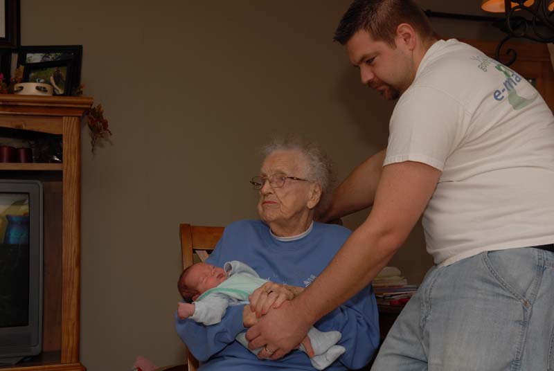 20071110_030_Ryan n GGradma