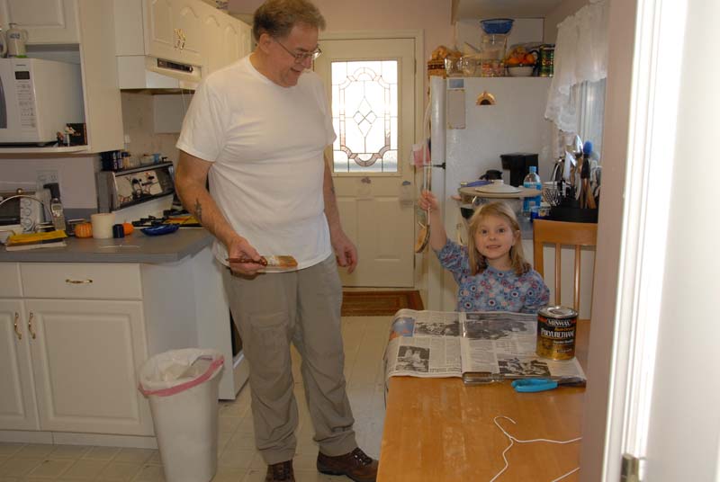 20071124_239_Making Ornaments